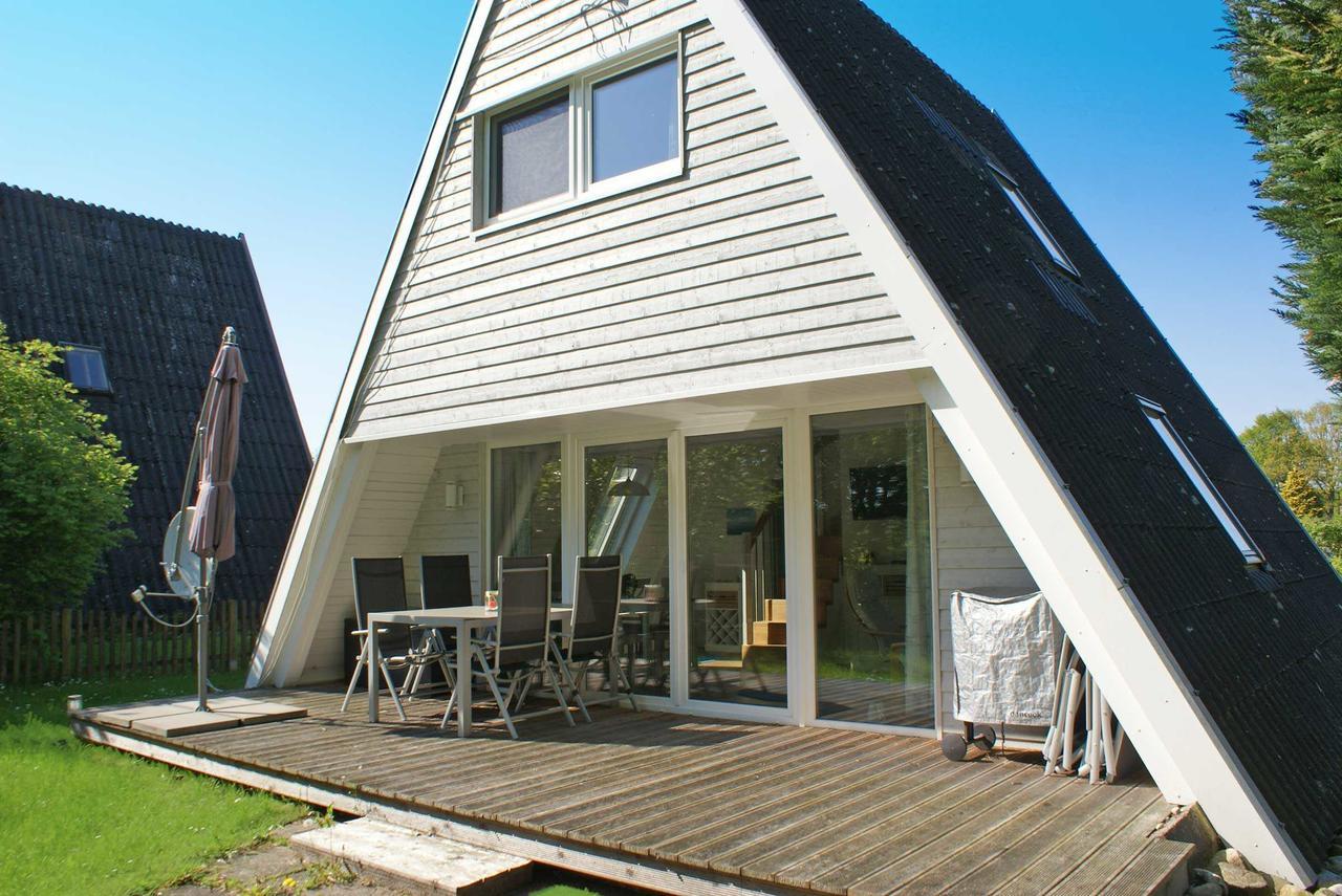 Zeltdachhaus Mit Moderner Ausstattung Villa Damp Exterior photo